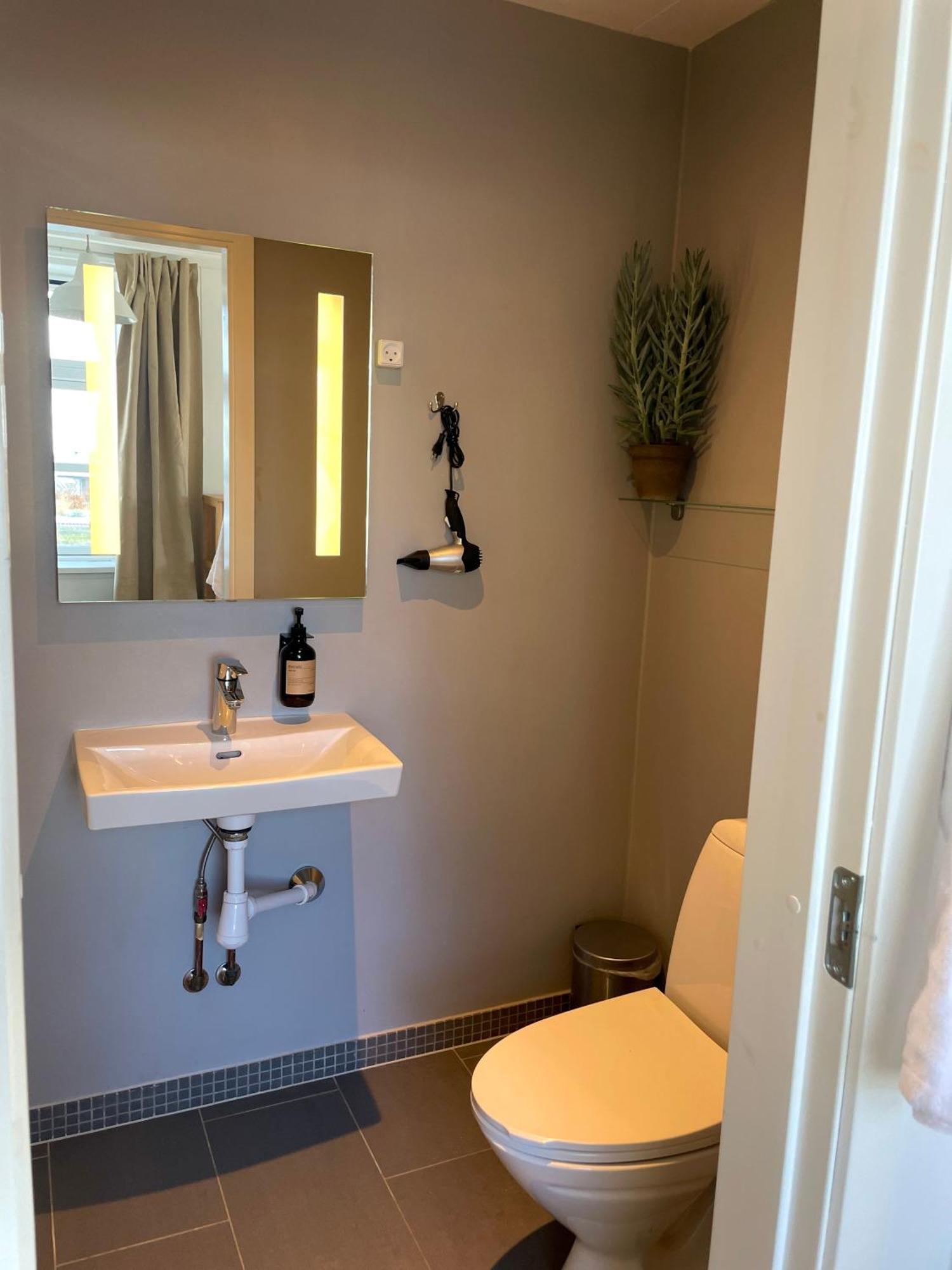Gilbjerg Strandhotel Gilleleje Extérieur photo